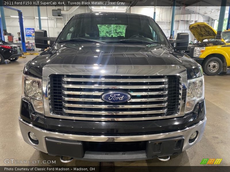 Tuxedo Black Metallic / Steel Gray 2011 Ford F150 XLT SuperCab 4x4