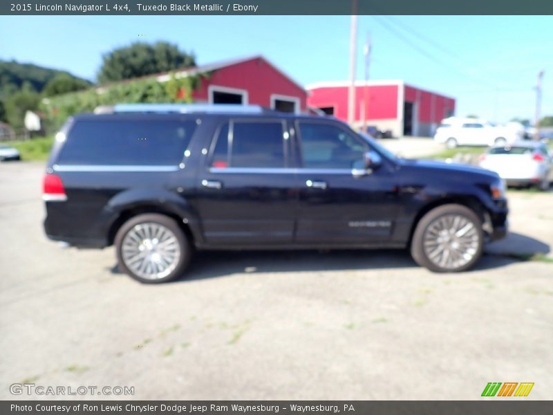 Tuxedo Black Metallic / Ebony 2015 Lincoln Navigator L 4x4