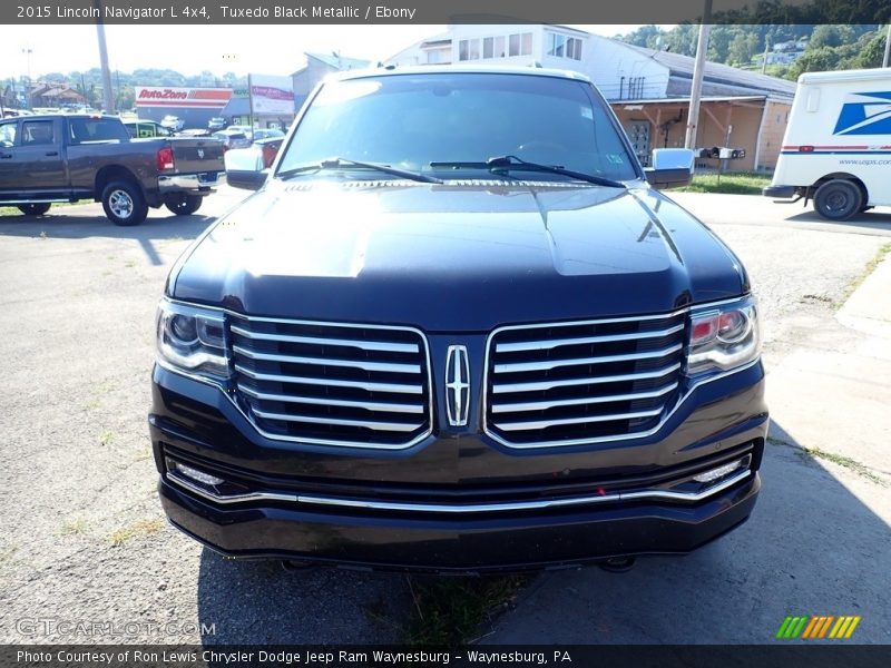 2015 Navigator L 4x4 Tuxedo Black Metallic