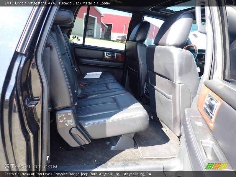 Rear Seat of 2015 Navigator L 4x4