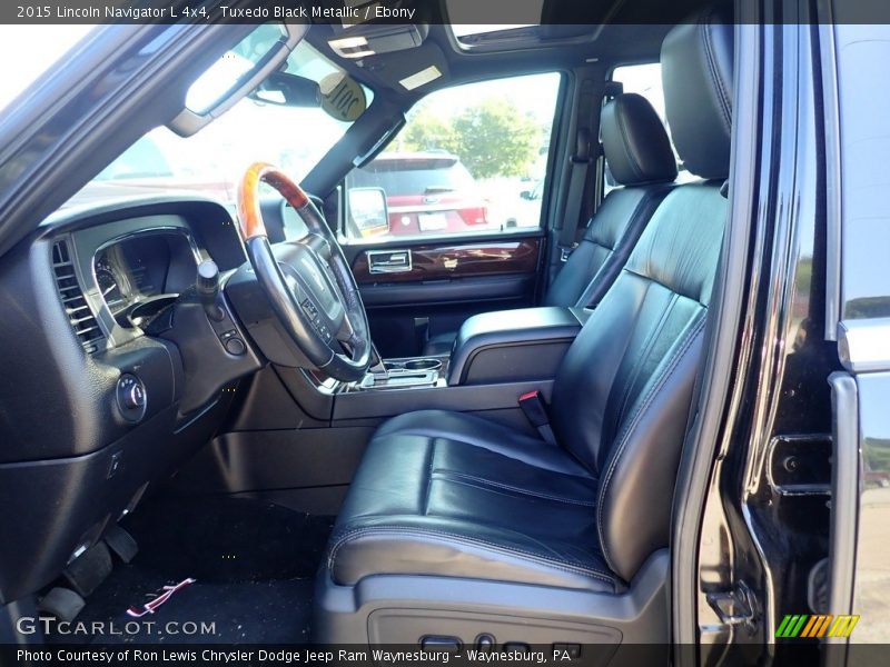 Front Seat of 2015 Navigator L 4x4