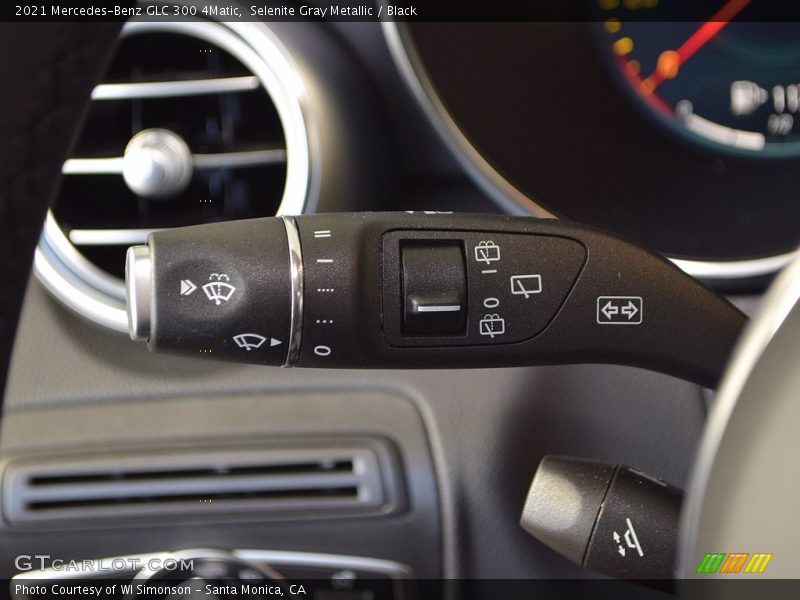 Selenite Gray Metallic / Black 2021 Mercedes-Benz GLC 300 4Matic