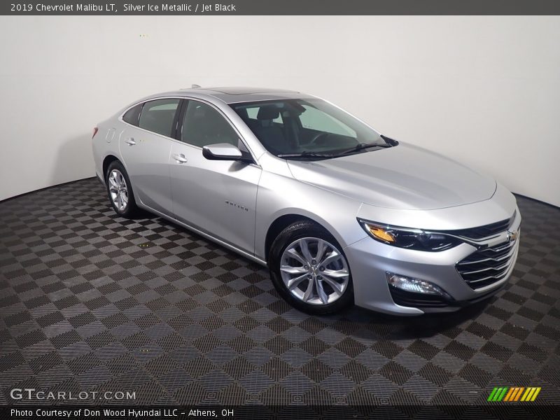 Silver Ice Metallic / Jet Black 2019 Chevrolet Malibu LT