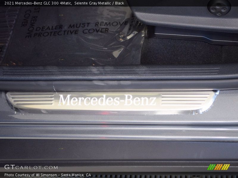 Selenite Gray Metallic / Black 2021 Mercedes-Benz GLC 300 4Matic