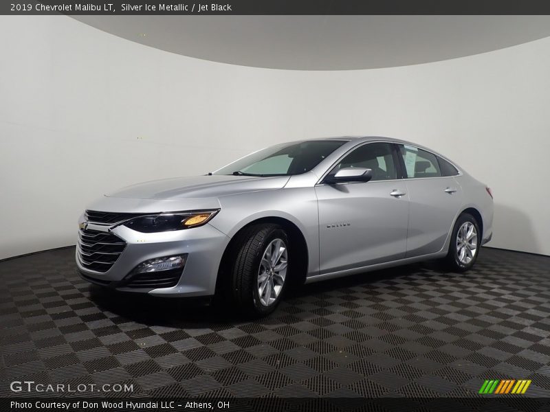 Silver Ice Metallic / Jet Black 2019 Chevrolet Malibu LT