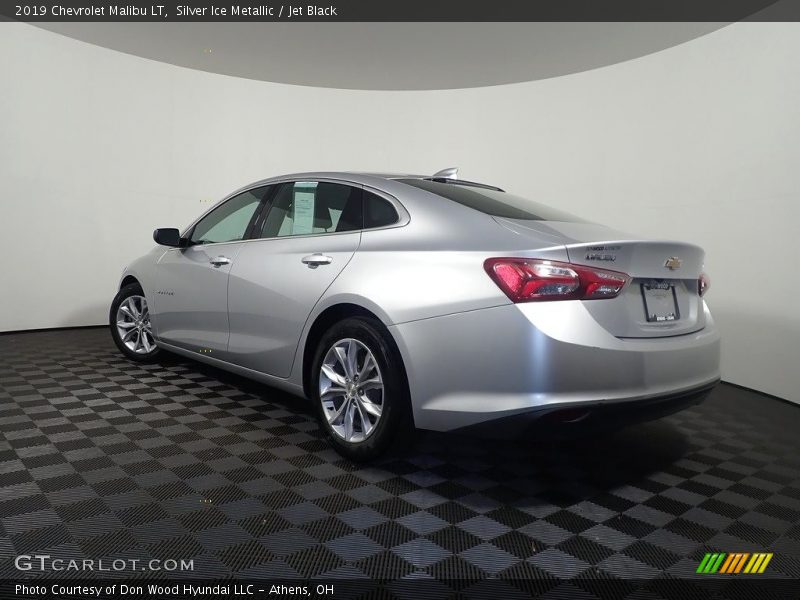 Silver Ice Metallic / Jet Black 2019 Chevrolet Malibu LT