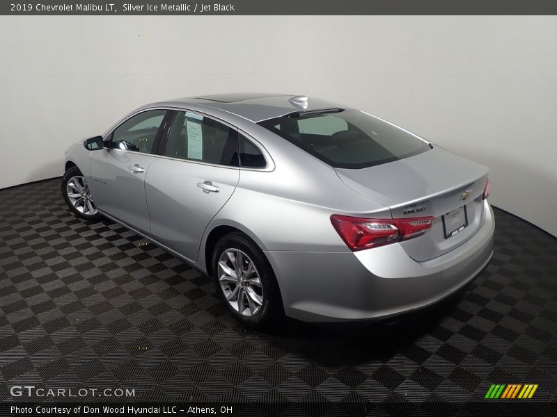 Silver Ice Metallic / Jet Black 2019 Chevrolet Malibu LT