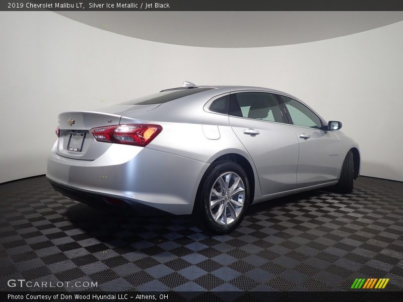 Silver Ice Metallic / Jet Black 2019 Chevrolet Malibu LT