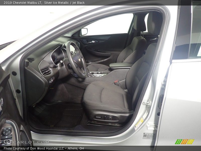Silver Ice Metallic / Jet Black 2019 Chevrolet Malibu LT