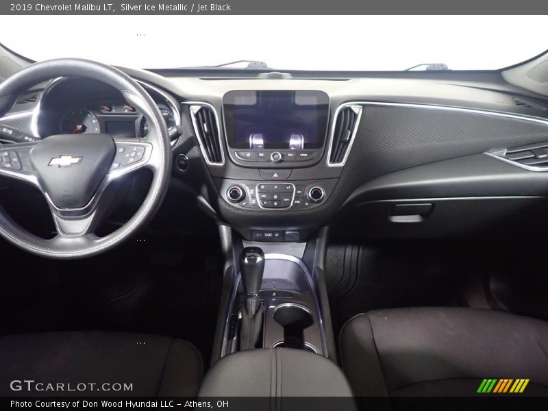 Silver Ice Metallic / Jet Black 2019 Chevrolet Malibu LT