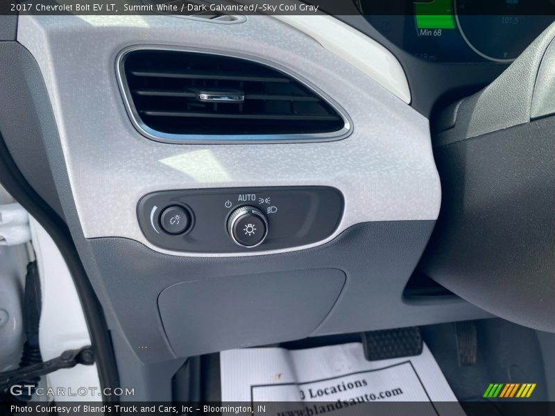 Summit White / Dark Galvanized/­Sky Cool Gray 2017 Chevrolet Bolt EV LT