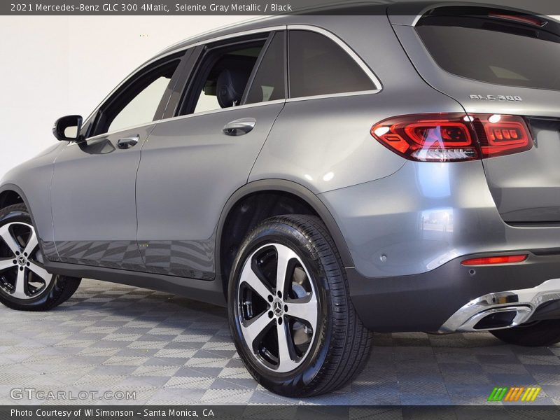 Selenite Gray Metallic / Black 2021 Mercedes-Benz GLC 300 4Matic