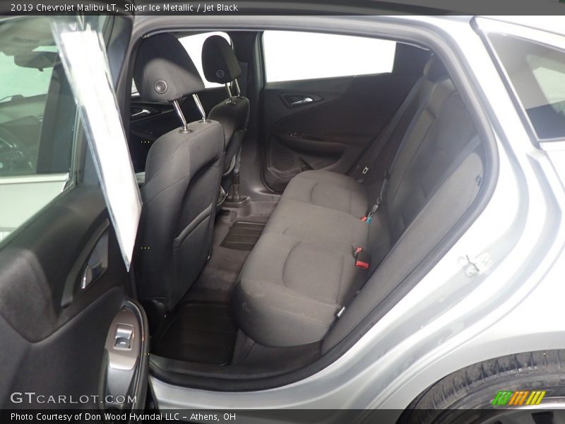 Silver Ice Metallic / Jet Black 2019 Chevrolet Malibu LT