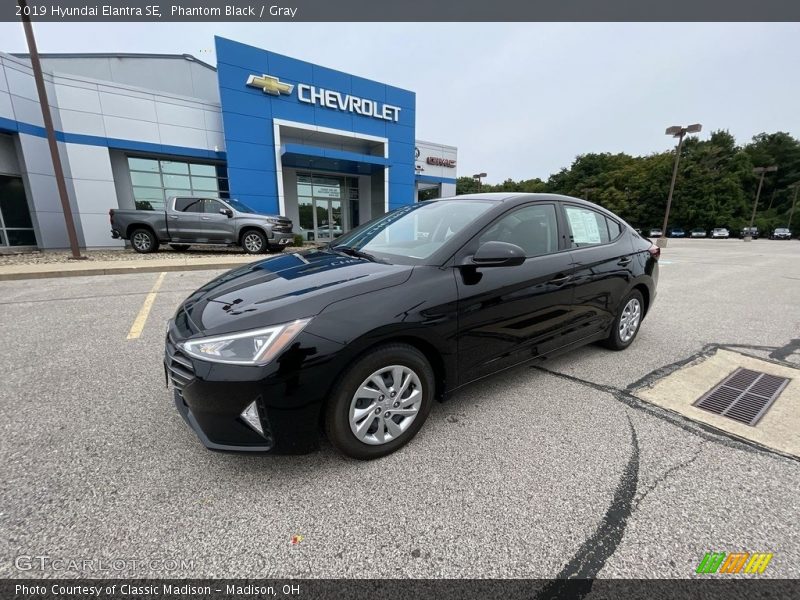 Phantom Black / Gray 2019 Hyundai Elantra SE