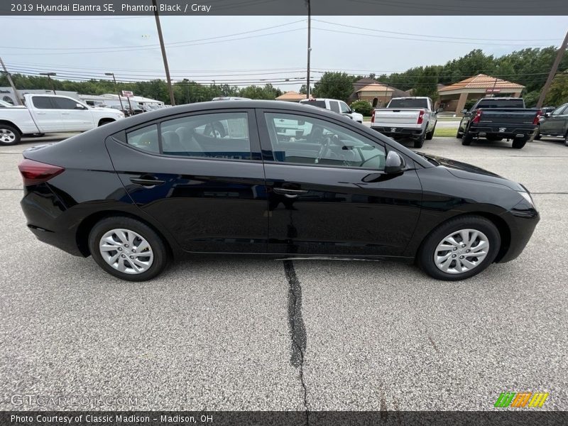 Phantom Black / Gray 2019 Hyundai Elantra SE