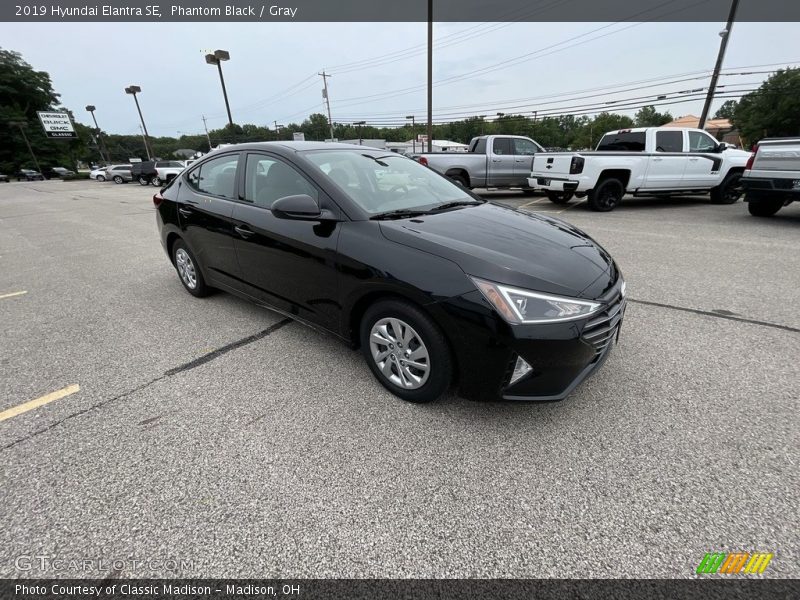 Phantom Black / Gray 2019 Hyundai Elantra SE