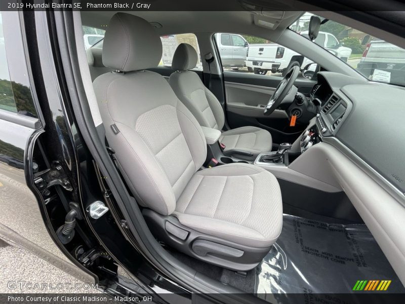 Phantom Black / Gray 2019 Hyundai Elantra SE