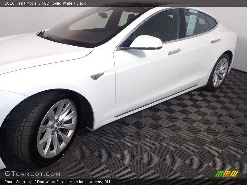 Solid White / Black 2016 Tesla Model S 60D