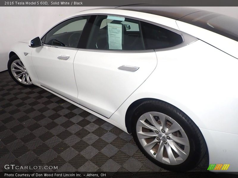 Solid White / Black 2016 Tesla Model S 60D