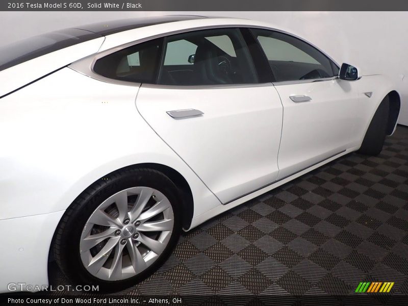 Solid White / Black 2016 Tesla Model S 60D