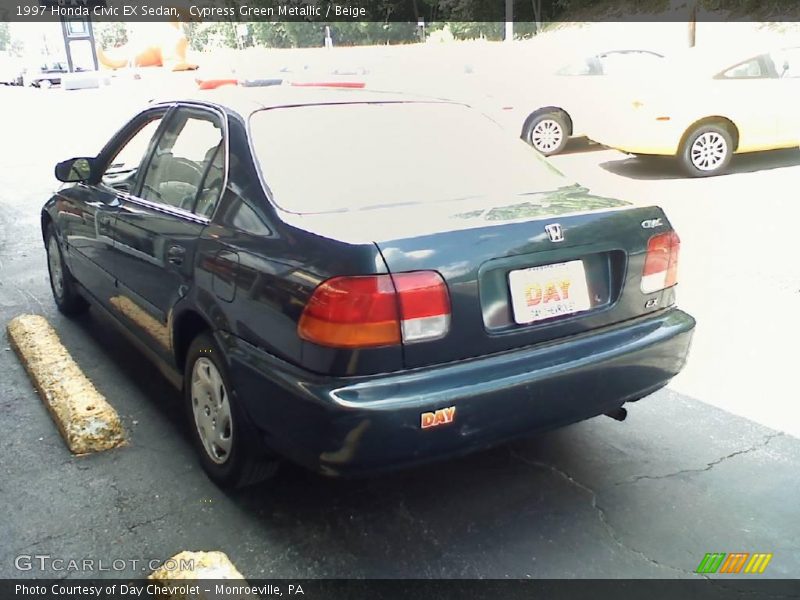 Cypress Green Metallic / Beige 1997 Honda Civic EX Sedan