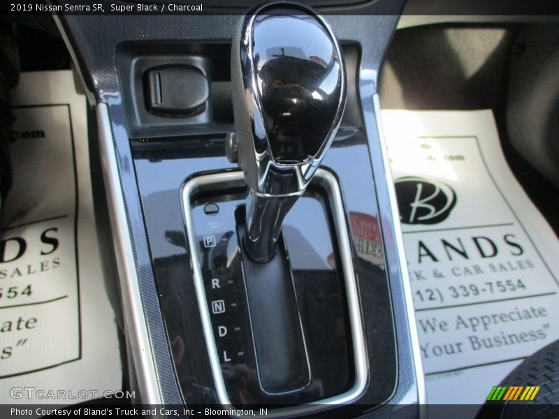 Super Black / Charcoal 2019 Nissan Sentra SR