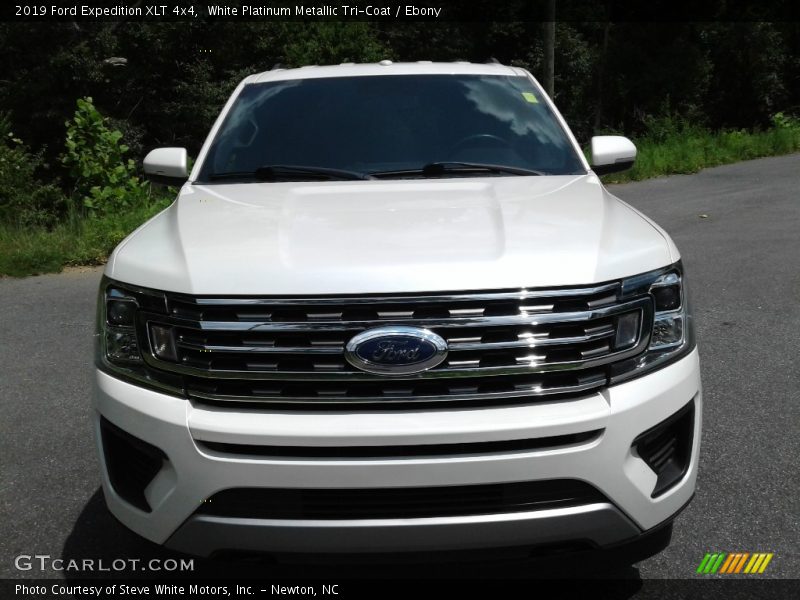 White Platinum Metallic Tri-Coat / Ebony 2019 Ford Expedition XLT 4x4