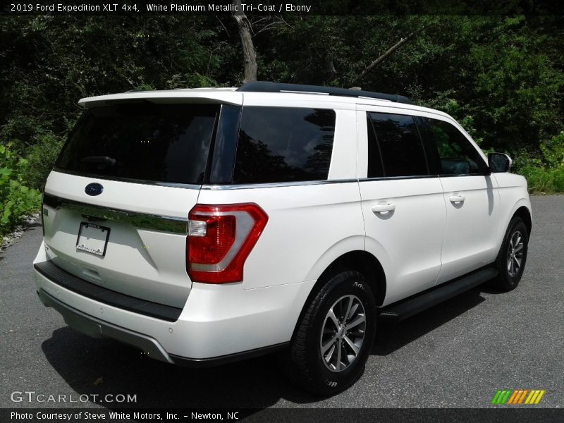 White Platinum Metallic Tri-Coat / Ebony 2019 Ford Expedition XLT 4x4