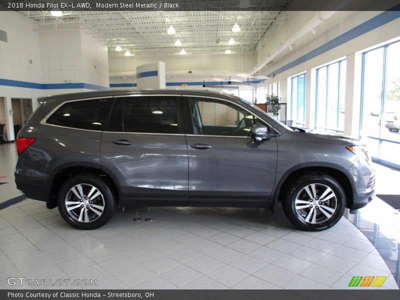 Modern Steel Metallic / Black 2018 Honda Pilot EX-L AWD