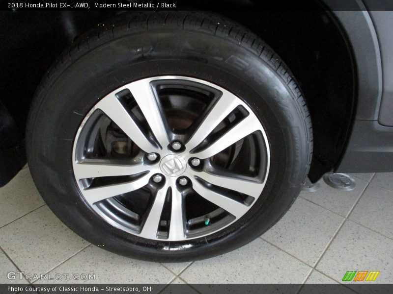 Modern Steel Metallic / Black 2018 Honda Pilot EX-L AWD