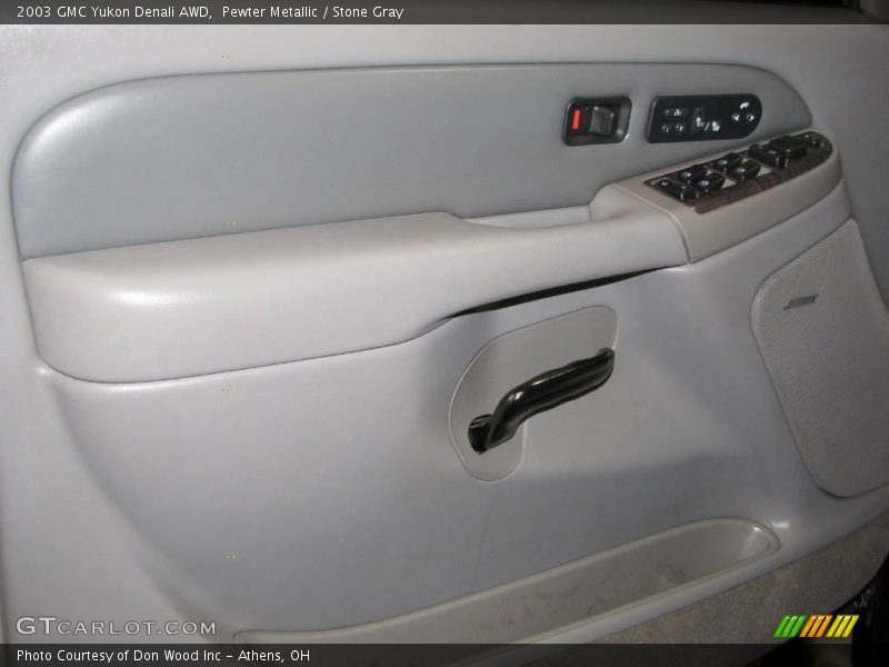 Pewter Metallic / Stone Gray 2003 GMC Yukon Denali AWD