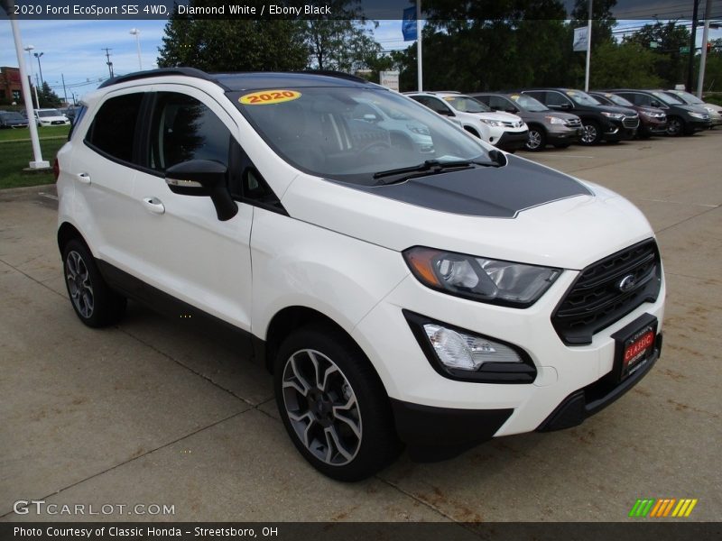 Front 3/4 View of 2020 EcoSport SES 4WD
