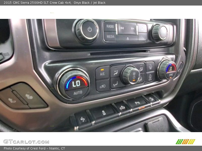 Controls of 2015 Sierra 2500HD SLT Crew Cab 4x4