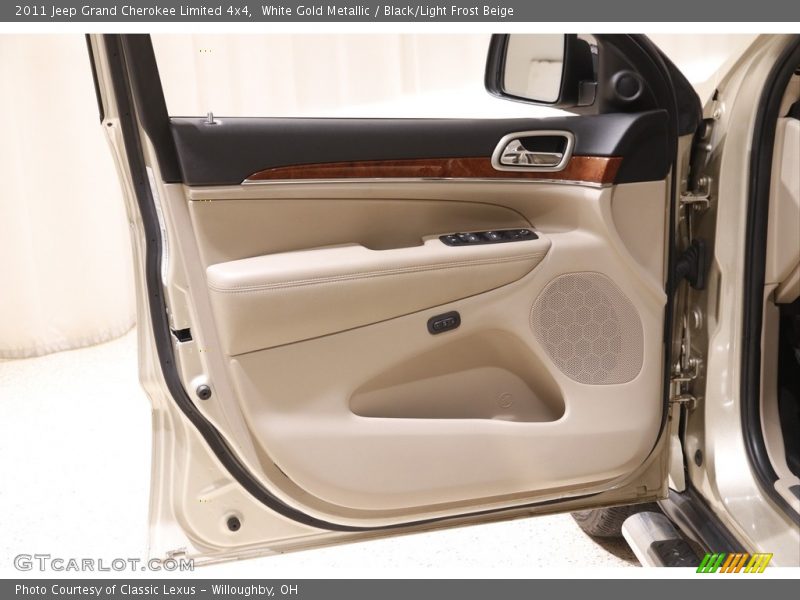 White Gold Metallic / Black/Light Frost Beige 2011 Jeep Grand Cherokee Limited 4x4