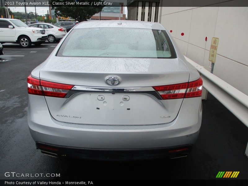 Classic Silver Metallic / Light Gray 2013 Toyota Avalon XLE