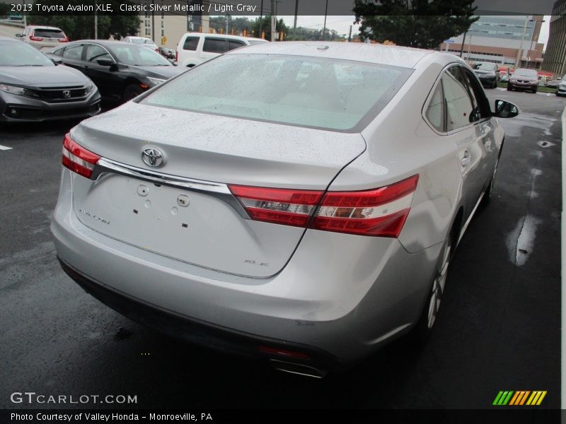 Classic Silver Metallic / Light Gray 2013 Toyota Avalon XLE