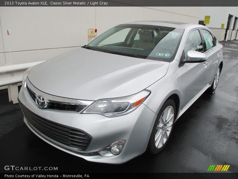 Classic Silver Metallic / Light Gray 2013 Toyota Avalon XLE