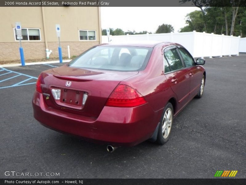 Redondo Red Pearl / Gray 2006 Honda Accord SE Sedan