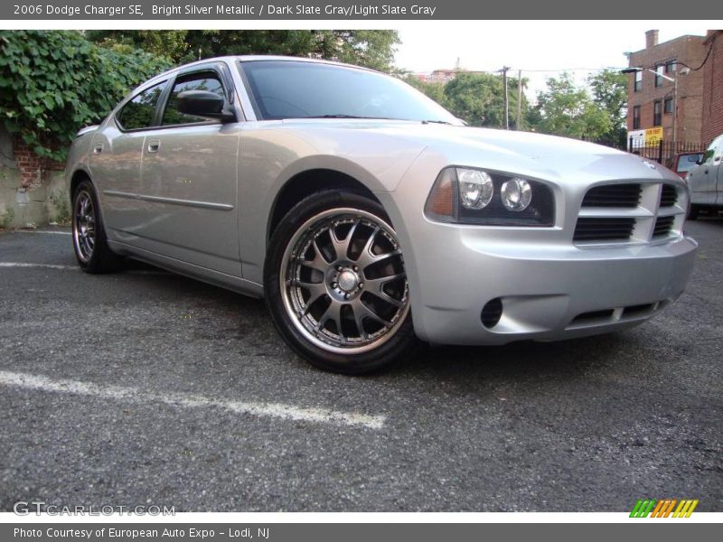 Bright Silver Metallic / Dark Slate Gray/Light Slate Gray 2006 Dodge Charger SE