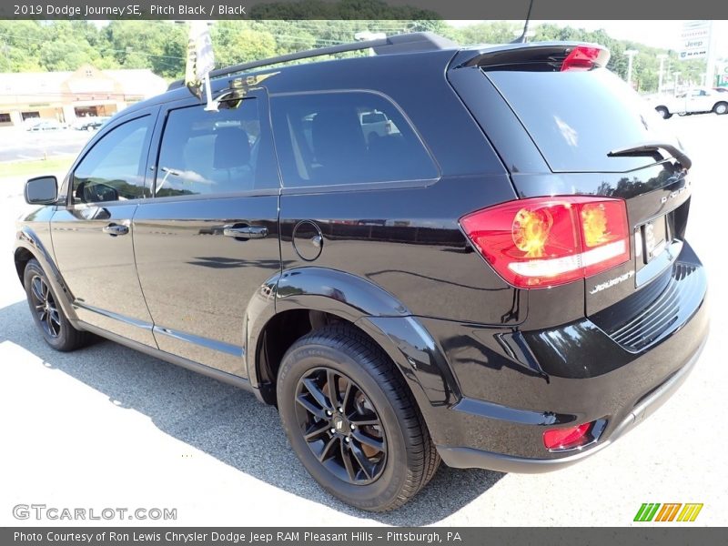 Pitch Black / Black 2019 Dodge Journey SE