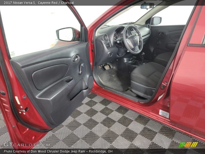 Cayenne Red / Charcoal 2017 Nissan Versa S
