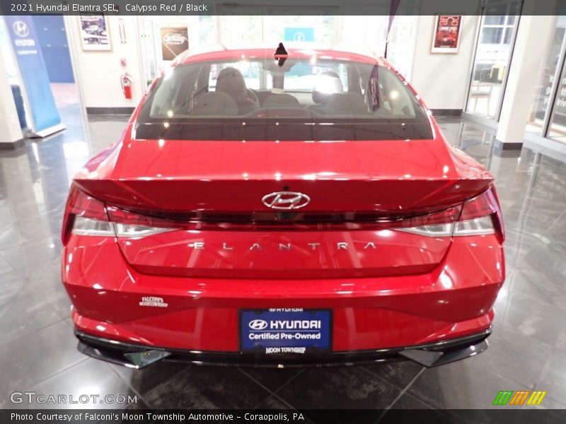 Calypso Red / Black 2021 Hyundai Elantra SEL
