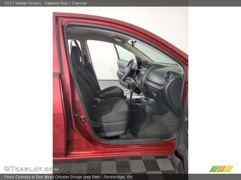 Cayenne Red / Charcoal 2017 Nissan Versa S