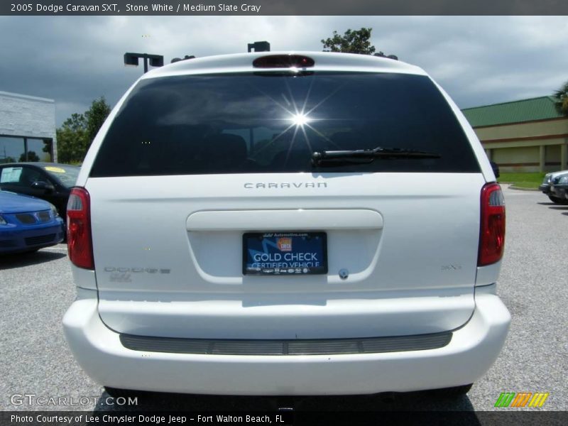Stone White / Medium Slate Gray 2005 Dodge Caravan SXT