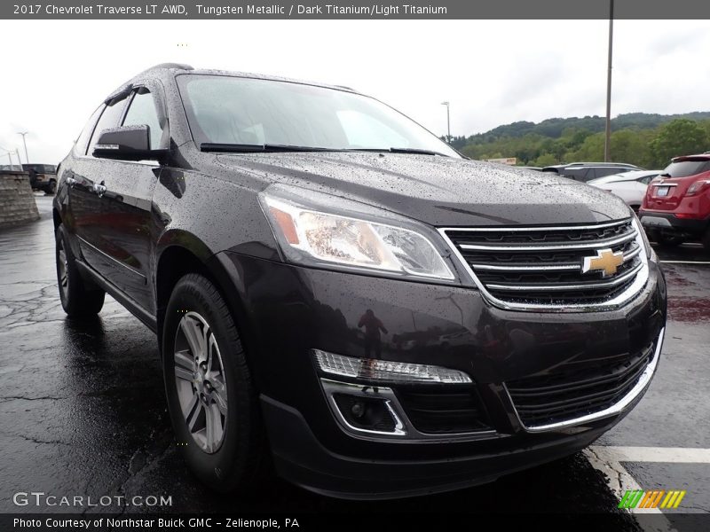 Tungsten Metallic / Dark Titanium/Light Titanium 2017 Chevrolet Traverse LT AWD