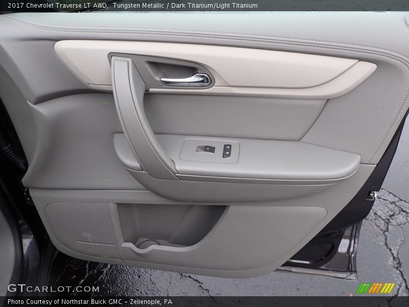 Tungsten Metallic / Dark Titanium/Light Titanium 2017 Chevrolet Traverse LT AWD