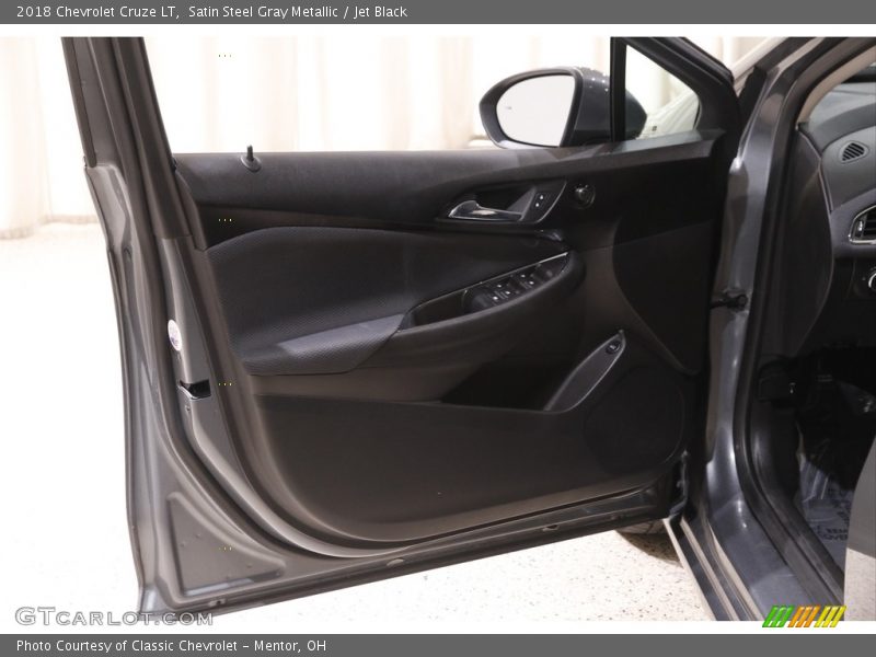 Satin Steel Gray Metallic / Jet Black 2018 Chevrolet Cruze LT
