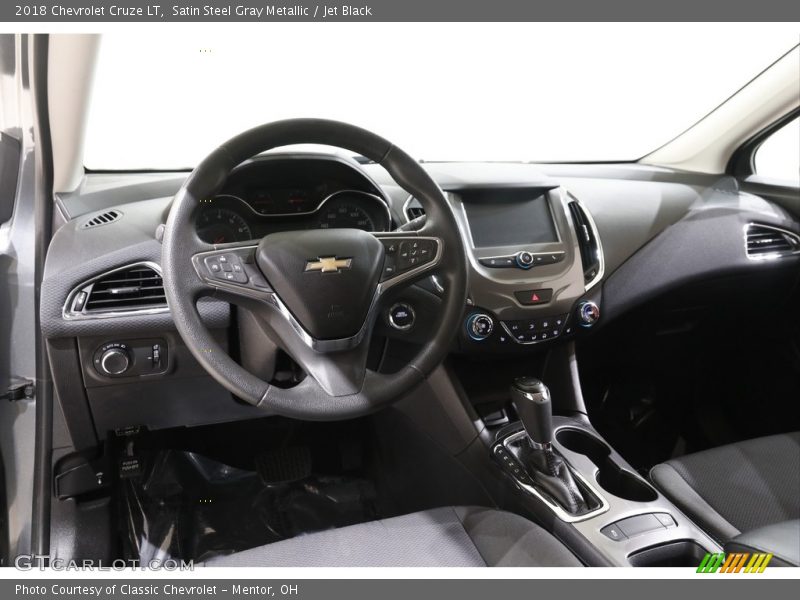 Satin Steel Gray Metallic / Jet Black 2018 Chevrolet Cruze LT