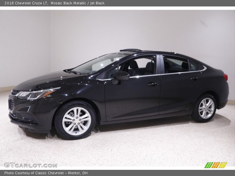 Mosaic Black Metallic / Jet Black 2018 Chevrolet Cruze LT