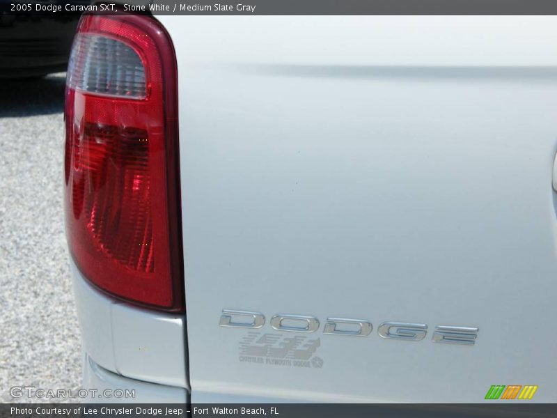 Stone White / Medium Slate Gray 2005 Dodge Caravan SXT